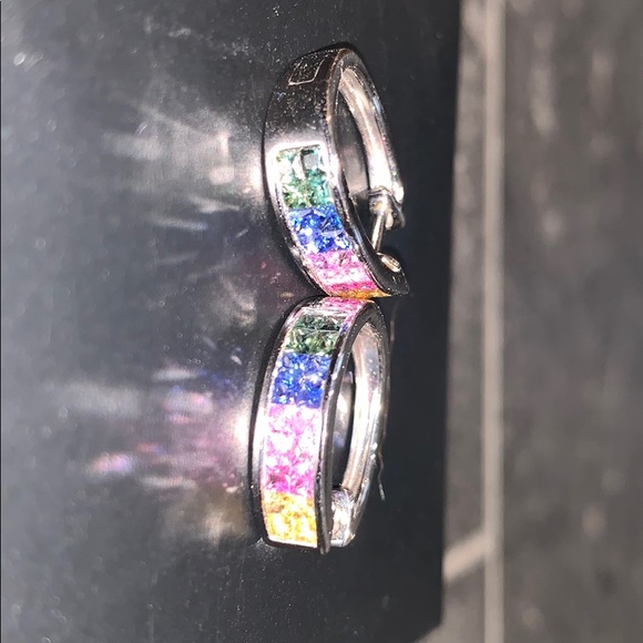 Colored stone hoop earrings - Picture 2 of 3